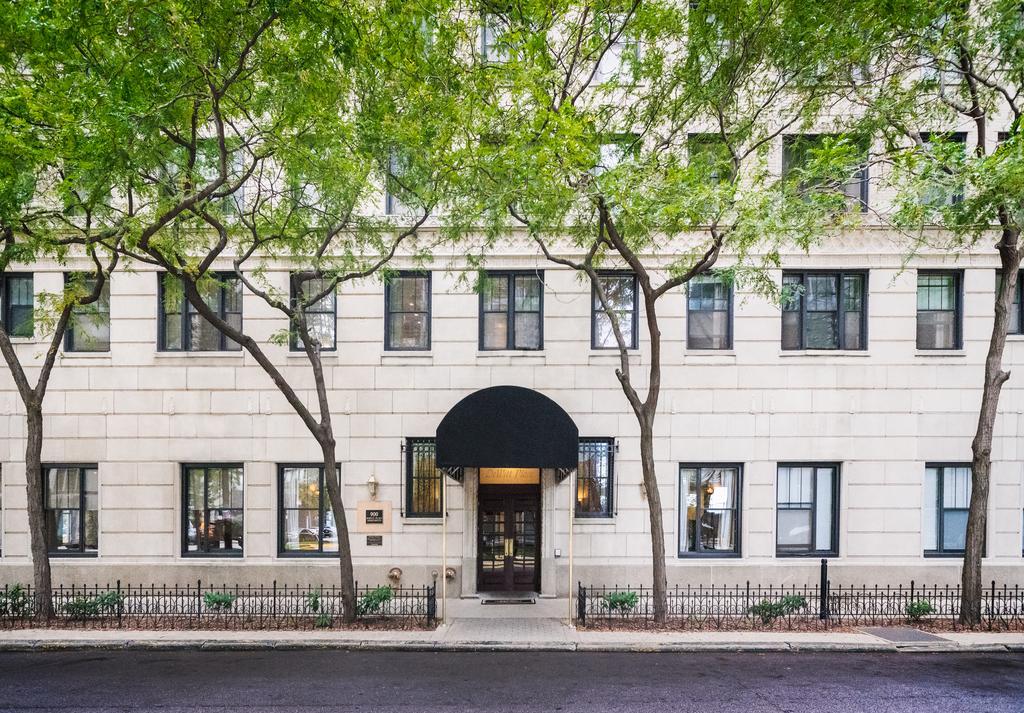 Dewitt Hotel And Suites Chicago Extérieur photo