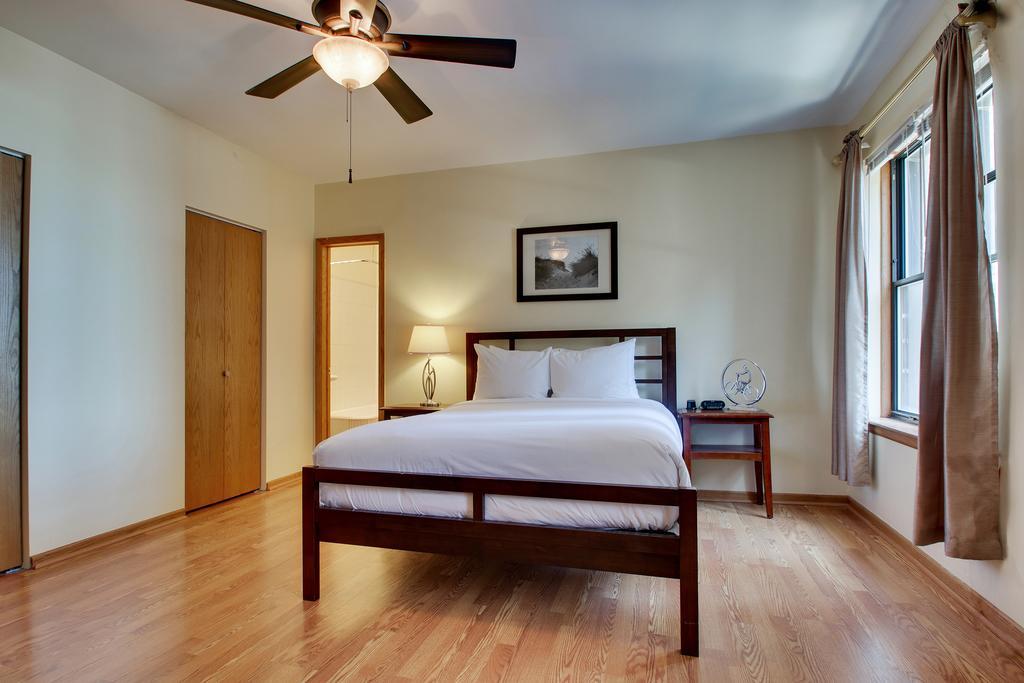 Dewitt Hotel And Suites Chicago Chambre photo