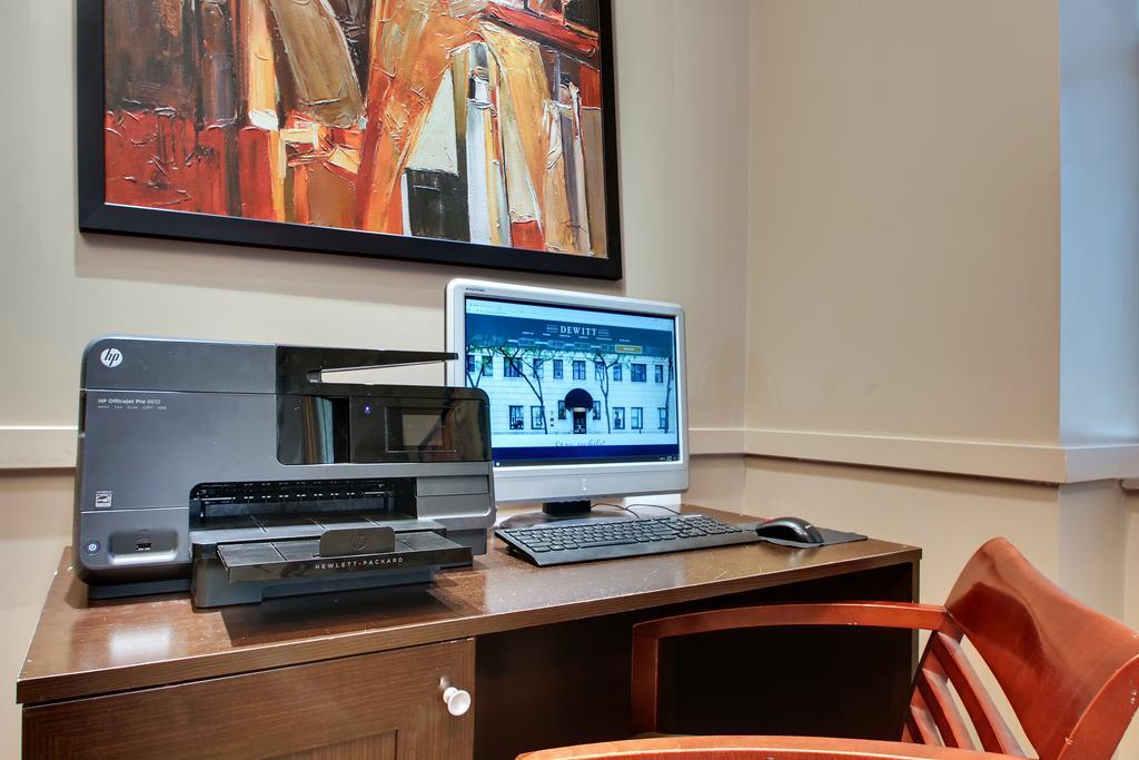 Dewitt Hotel And Suites Chicago Extérieur photo